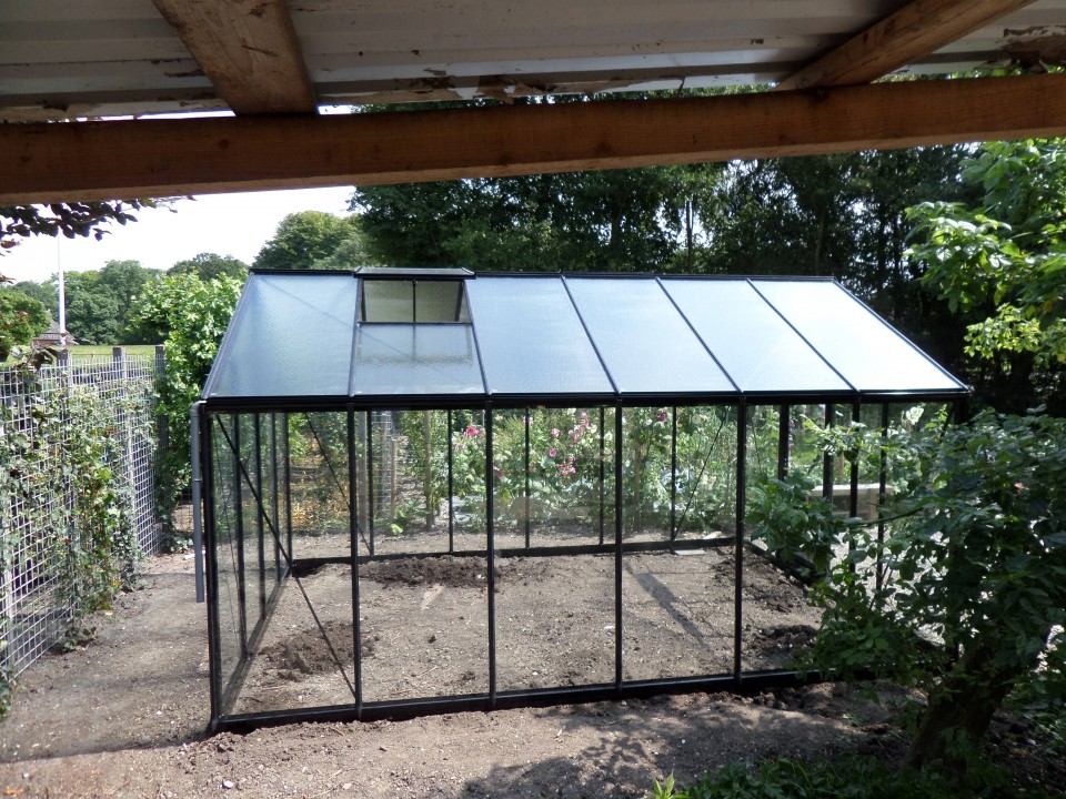 ACD tuinkas R306H-B 13.62m2 Afmeting: 3.06m x 4.45m