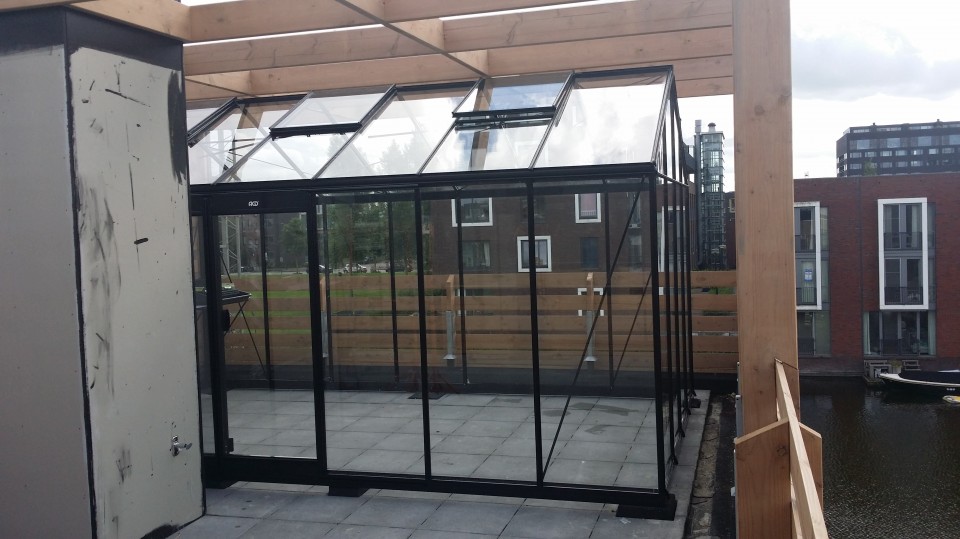 Dakterras R307H XL 15.88 m2 Retro zwart ral 9005 Afmeting: 3.06m x 5.19m