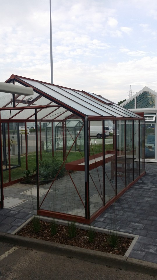 Rolstoelvriendelijke tuinkas R306 - 13,62m2 Afmeting:3.06m x 4.45m